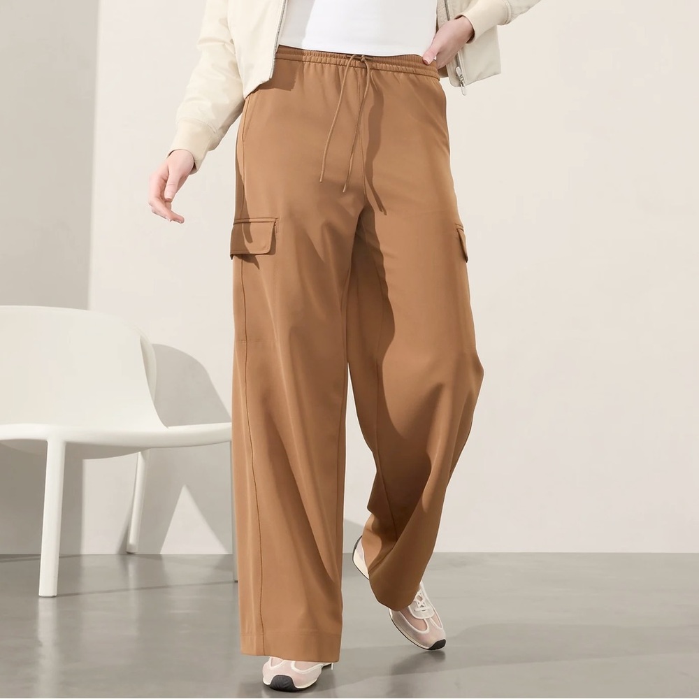 NWT Athleta Promenade High Rise Cargo Pant Walnut Brown S‎ Regular